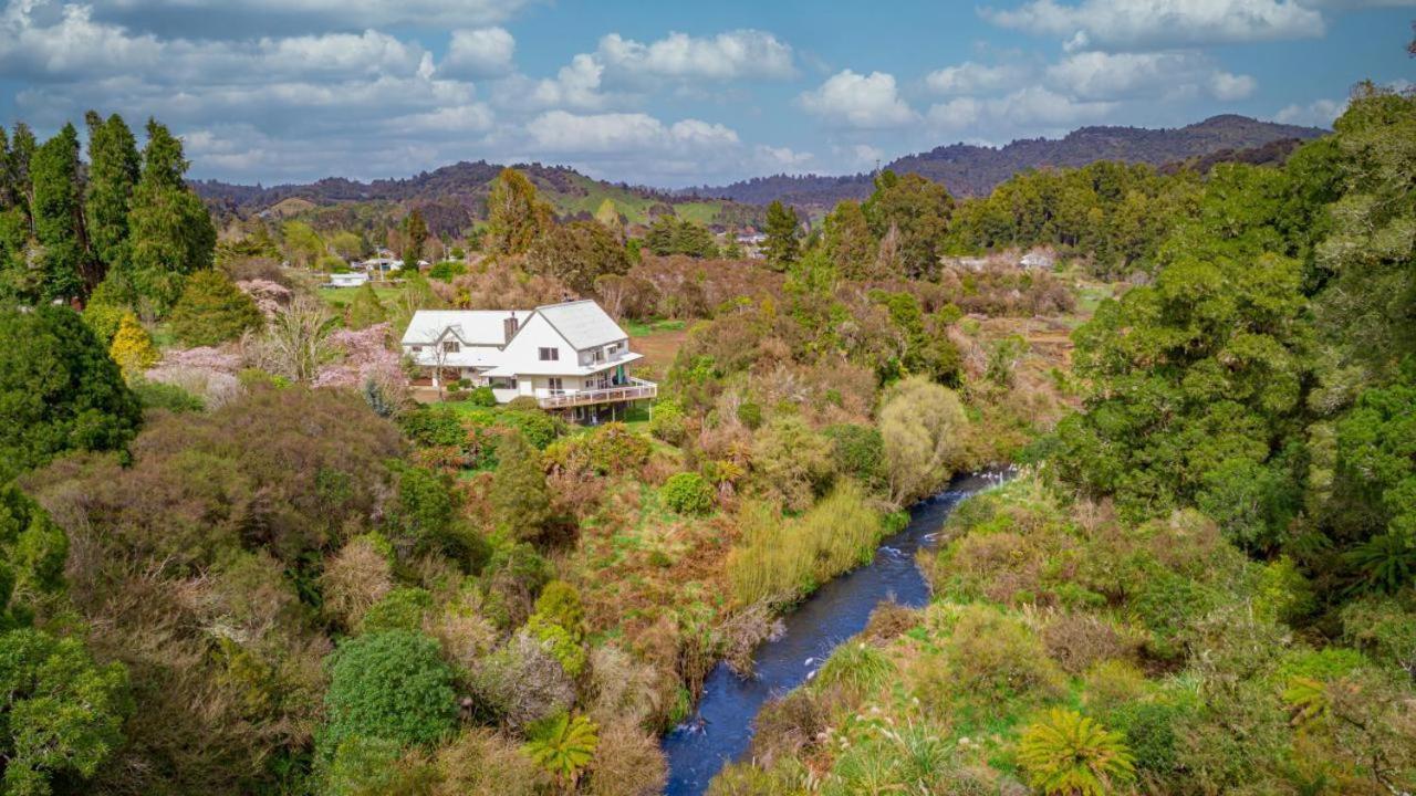 Spiral Gardens Country Park Retreat Apartment Raurimu Exterior photo